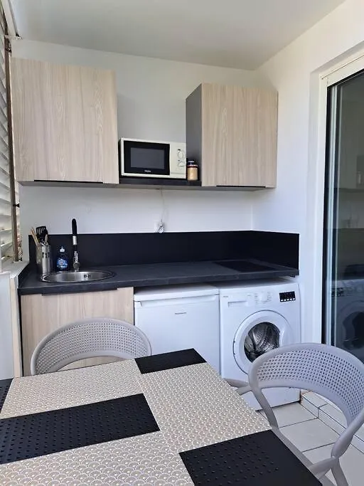 Appartement Vue Mer, Residence Avec Piscine A Tartane La Trinité Apartamento